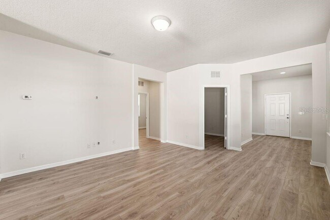 Building Photo - 9004 Mountain Magnolia Dr