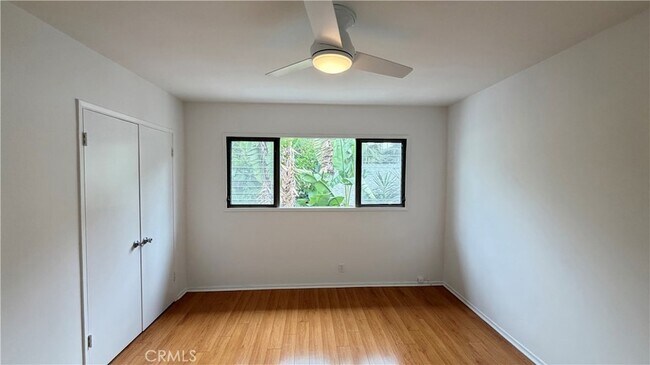 Building Photo - 919 N Orange Grove Ave