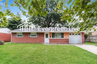 Building Photo - 859 Heatherstone Dr