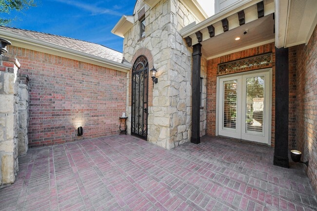 Building Photo - 7211 Spring Meadow Ln