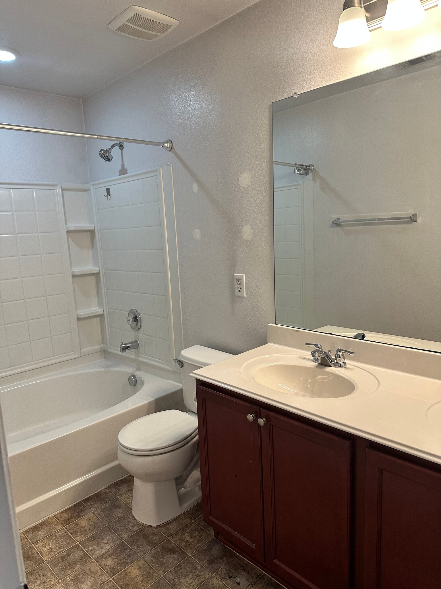 Building Photo - 1308 Devine Drive