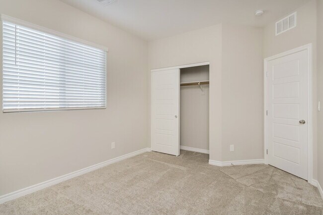 Building Photo - 832 Astra Peak St