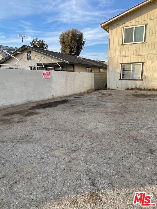 Building Photo - 1817 Blanche St