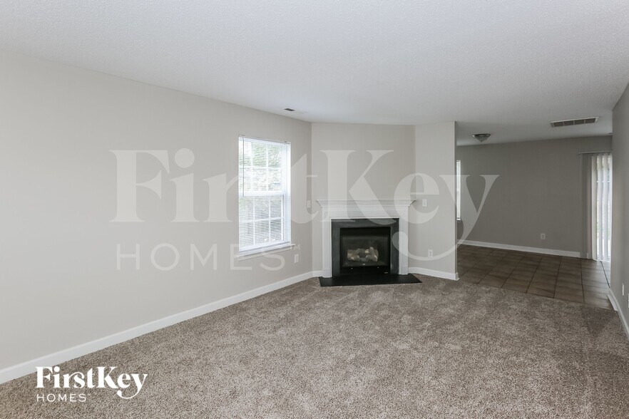 Building Photo - 9143 Simonton Dr