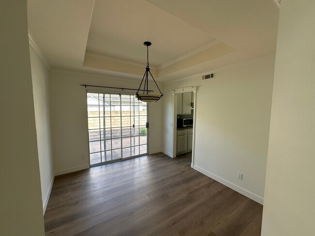 Building Photo - 3642 Birdsong Ave