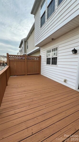 Building Photo - 15262 Kessler Dr