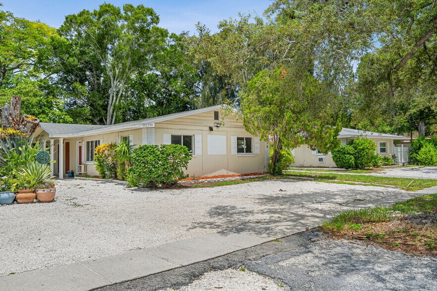 Building Photo - 524 Florida Ave