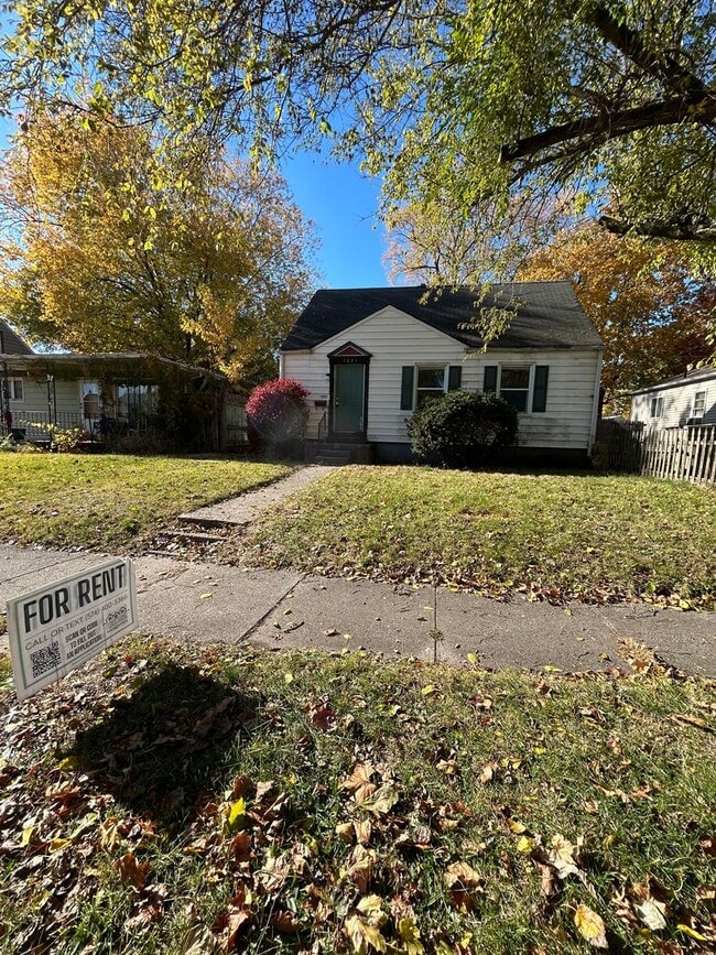 Primary Photo - Charming 2-Bedroom, 1-Bathroom Home – $1,2...