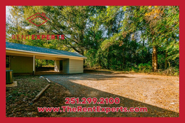 Building Photo - 5466 Vanderbilt Dr