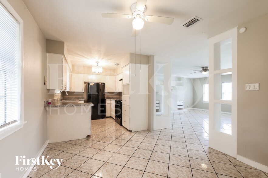 Building Photo - 4610 Anice St