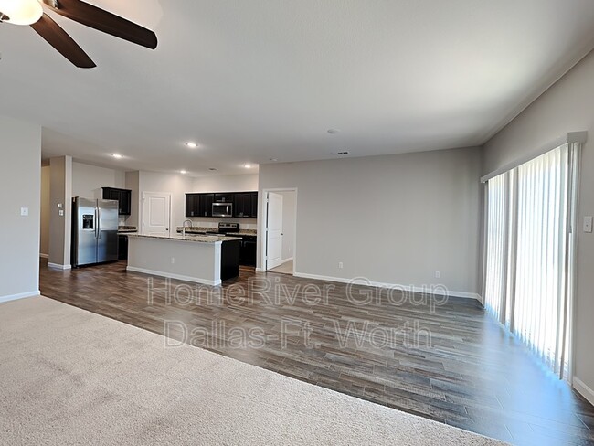 Building Photo - 424 Dove Creek Ln