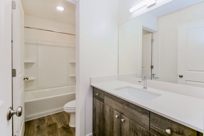 Building Photo - Spacious 3 Bed, 2.5 Bath Pet-Friendly Home with Central Air & Carport Parking! - Available on May...