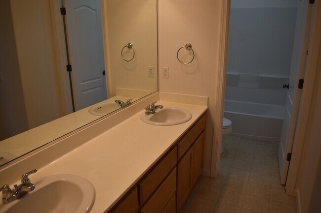 Building Photo - 1220 CAVALAIRE Ct