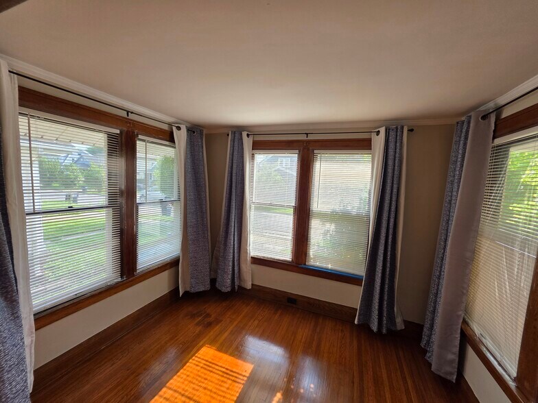 Office - 4144 Commonwealth Ave