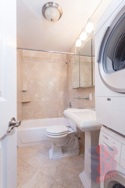 Building Photo - 232 Elizabeth St