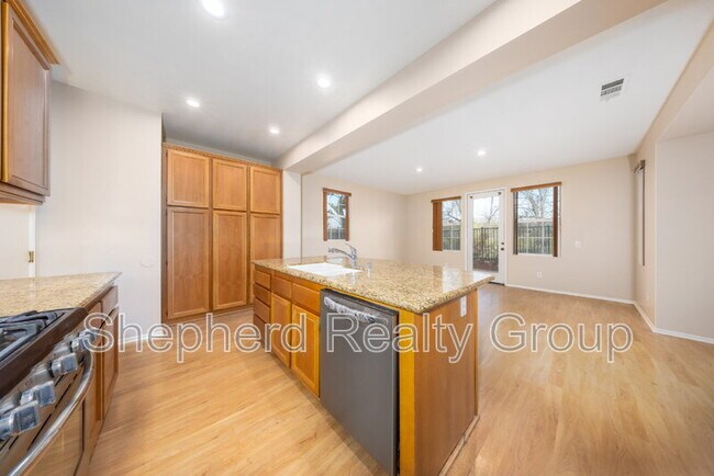 Building Photo - 2985 Breezy Meadow Cir