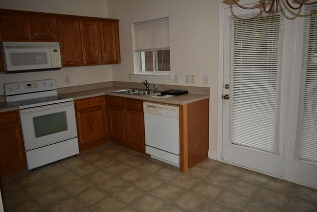 Building Photo - 3535 Bell Rd