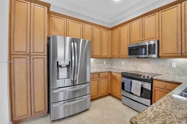 Building Photo - 6833 Watertown Dr