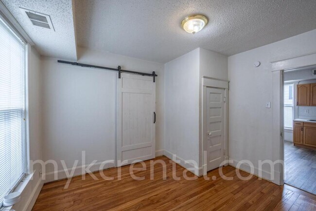 Building Photo - 4306 Fisher St