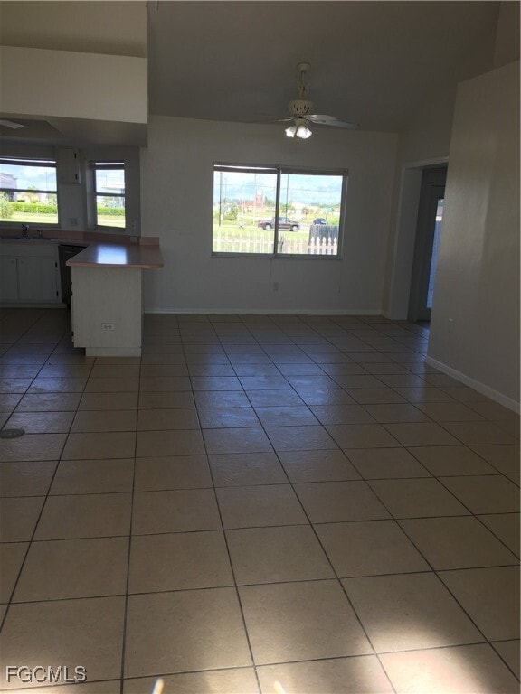 Building Photo - 1546 NE 8th Pl