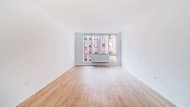 Building Photo - 305 W 50th St