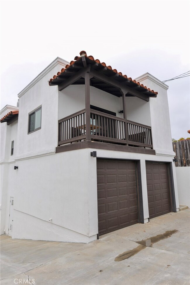 Building Photo - 259 Avenida Granada