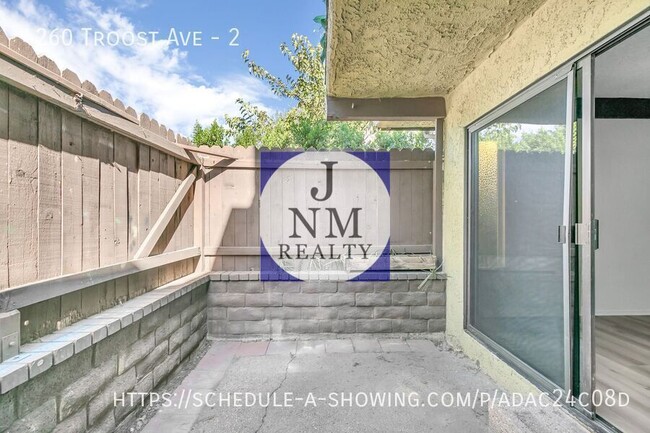 Building Photo - Beautiful 1 Bedroom + 1 Bath + Private Patio