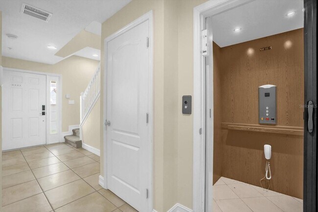 Building Photo - 4636 Messina Dr