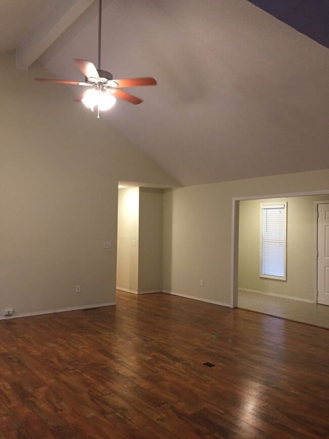 Building Photo - Executive Rental Nestled in Hickory Ridge ...
