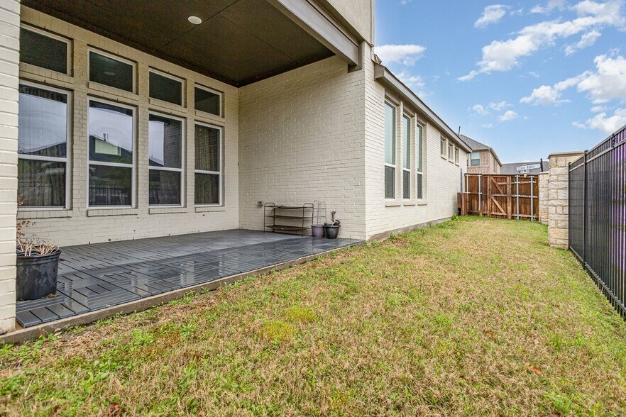 Building Photo - 4543 Stone Valley Trl