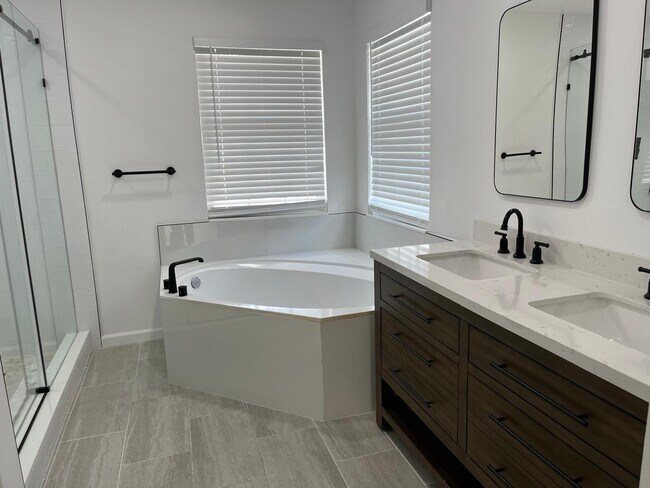 Building Photo - 7299 Panache Way