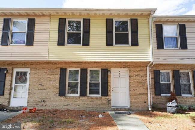Building Photo - 726 Hemlock St