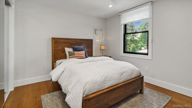 Building Photo - 99 Beach Rd