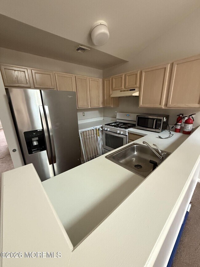 Building Photo - 12 Timberline Dr