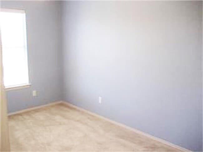 Building Photo - 2804 Turtle River Dr