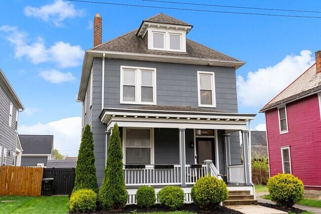 Primary Photo - 1101 E Rich St