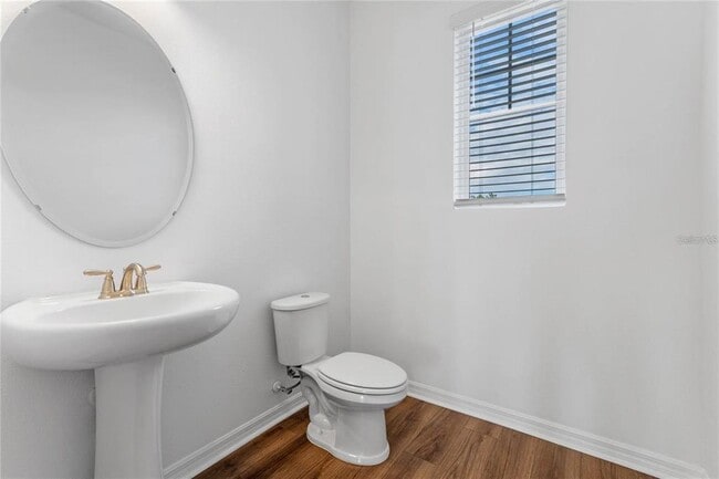 Building Photo - 1808 Sanibel Dr