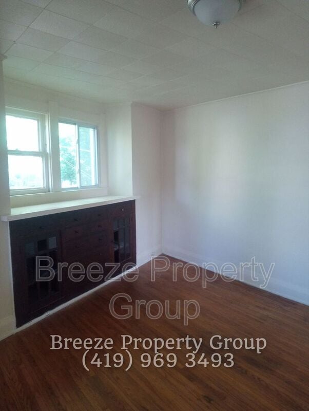 Building Photo - 228 Langdon St