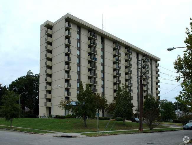 Building Photo - Solomon Towers