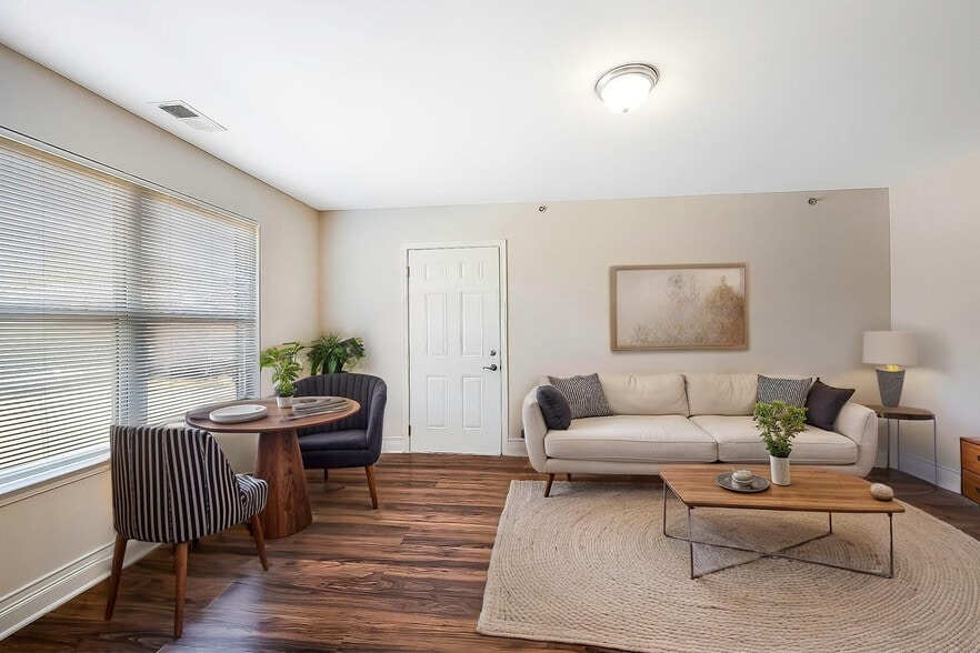 Clifton Place Apartments in Burlington, NC - Clifton Place Apartments