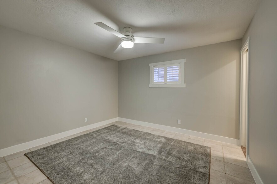 Building Photo - 660 S 400 E