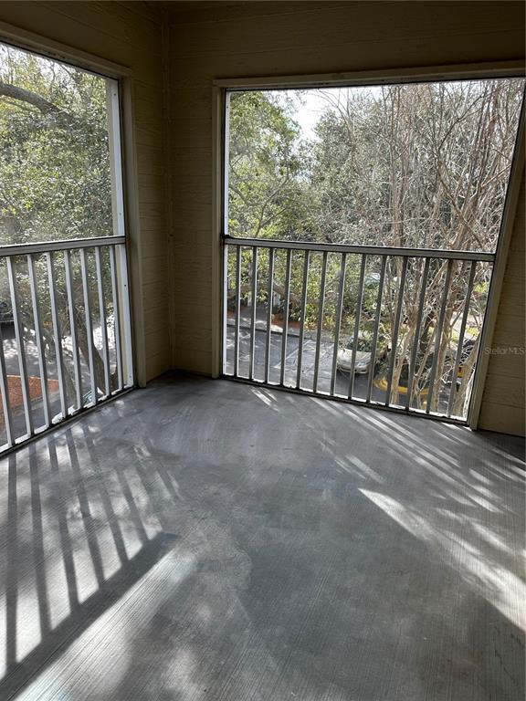 Building Photo - 5077 Park Central Dr