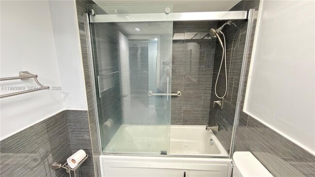 Building Photo - 12500 SW 5th Ct