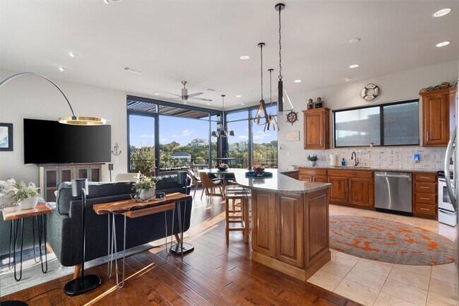 Building Photo - 1101 Ivean Pearson Rd