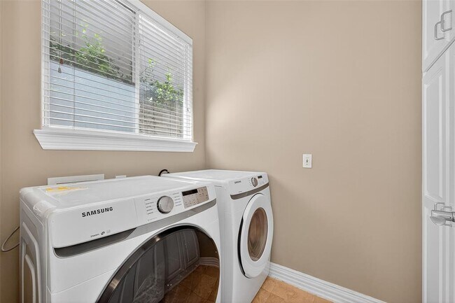 Building Photo - 13502 Broadmeadow Ln