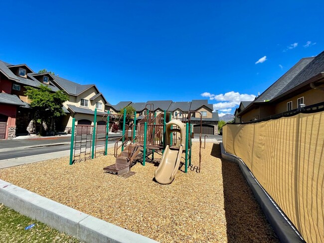 Building Photo - Pleasant Grove Condo Available Now!