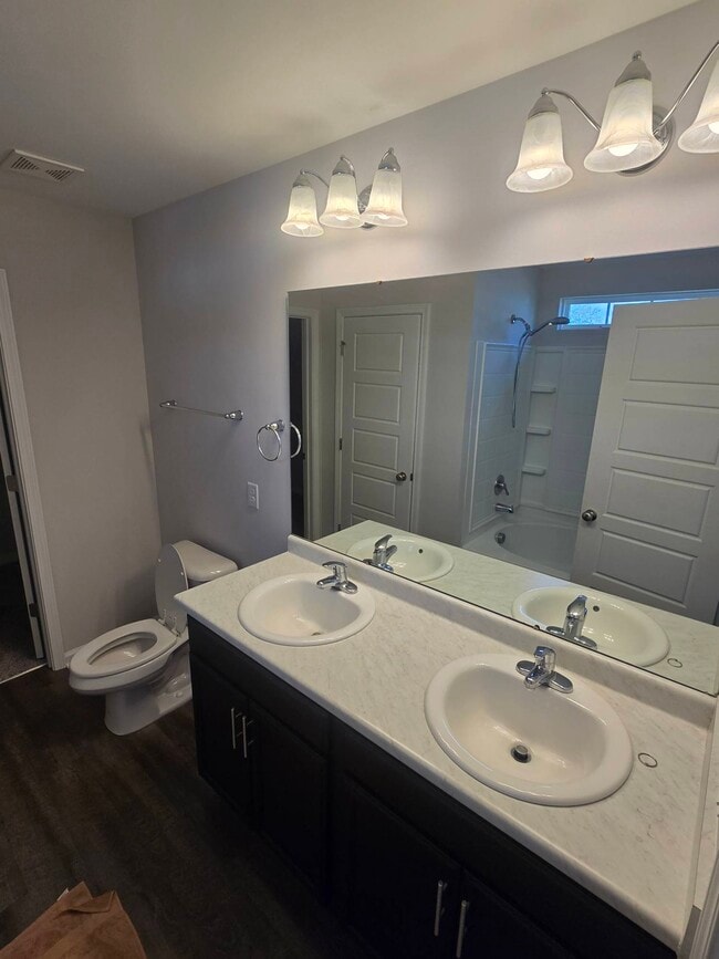 Building Photo - 83 Dunnoman Dr