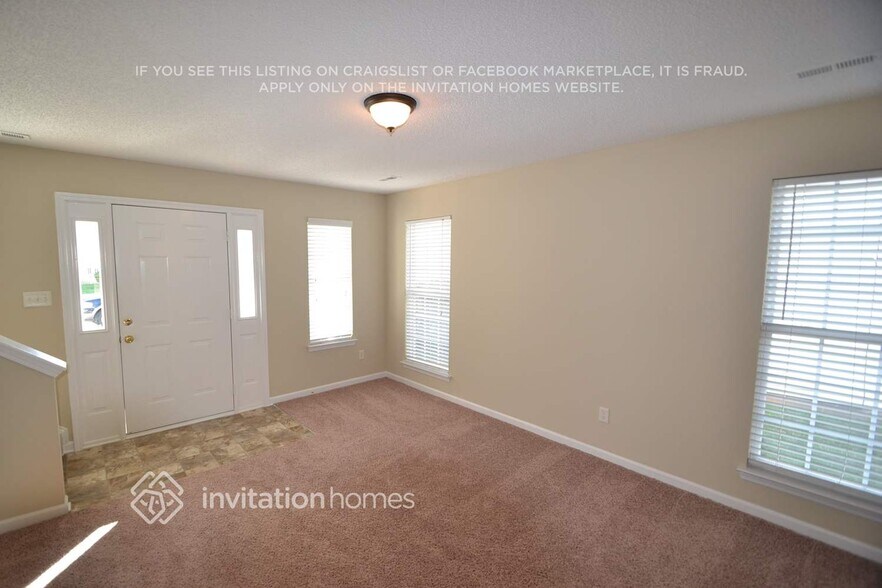 Building Photo - 5123 Silabert Ave