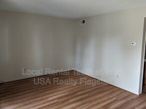 Building Photo - 609 W Dale Ave