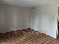 Building Photo - 609 W Dale Ave